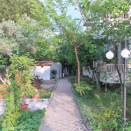 호텔 Unlu